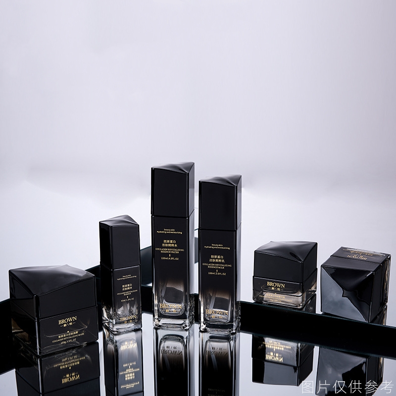 化粧品の包装のための上げられた蓋の設計が付いているユニークな正方形のガラスのクリーム瓶 化粧品の包装のための上げられた蓋の設計が付いているユニークな正方形のガラスのクリーム瓶