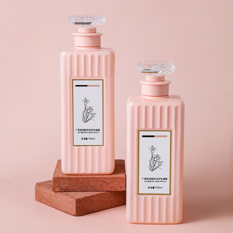 500 ミリリットル 750 ミリリットル正方形プラスチックペットローションポンプボトルストライプ形状の表面ヘアオイルシャンプーとコンディショナー化粧品容器