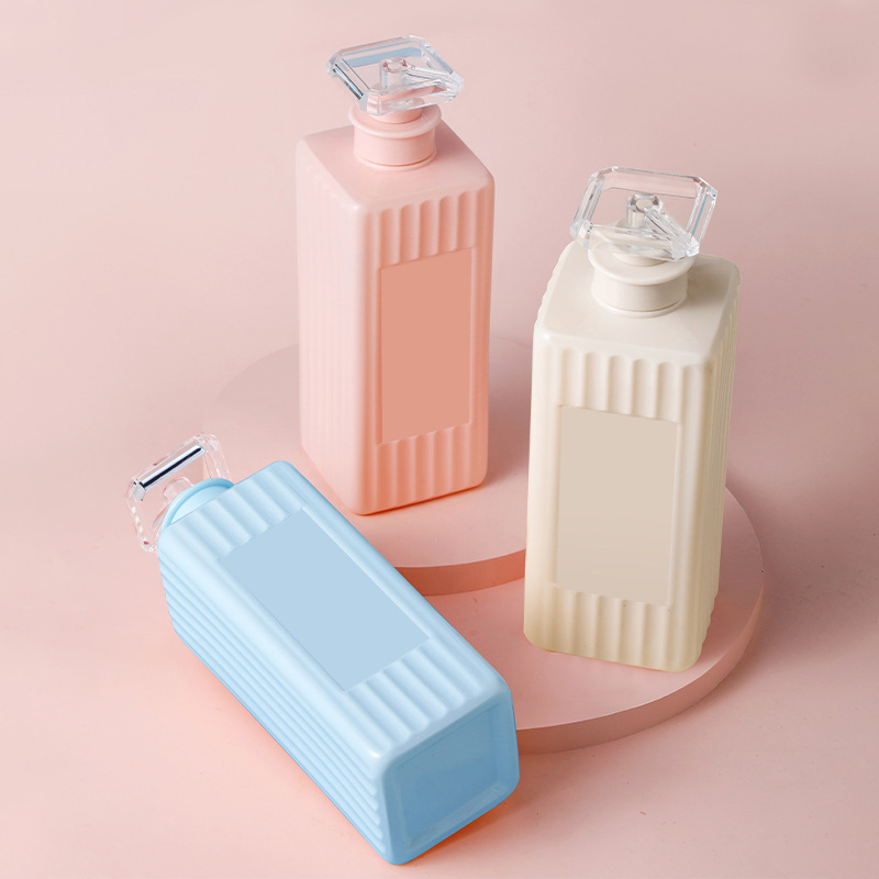 500 ミリリットル 750 ミリリットル正方形プラスチックペットローションポンプボトルストライプ形状の表面ヘアオイルシャンプーとコンディショナー化粧品容器 500 ミリリットル 750 ミリリットル正方形プラスチックペットローションポンプボトルストライプ形状の表面ヘアオイルシャンプーとコンディショナー化粧品容器