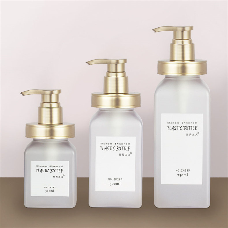 300 ミリリットル 500 ミリリットル 700 ミリリットル高級化粧品包装つや消しソフト表面タッチスクイズボディローション洗浄ホテルのシャンプーボトルとゴールドローズポンプ 300 ミリリットル 500 ミリリットル 700 ミリリットル高級化粧品包装つや消しソフト表面タッチスクイズボディローション洗浄ホテルのシャンプーボトルとゴールドローズポンプ