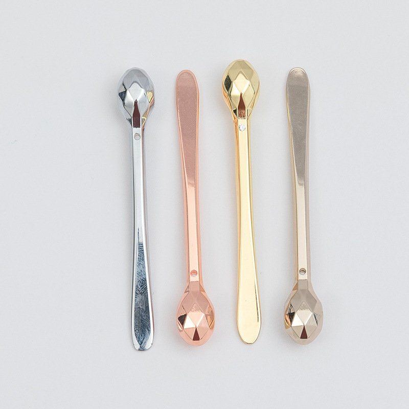 ユニークなダイヤモンドカットデザインの亜鉛合金アイクリームスティック ユニークなダイヤモンドカットデザインの亜鉛合金アイクリームスティック